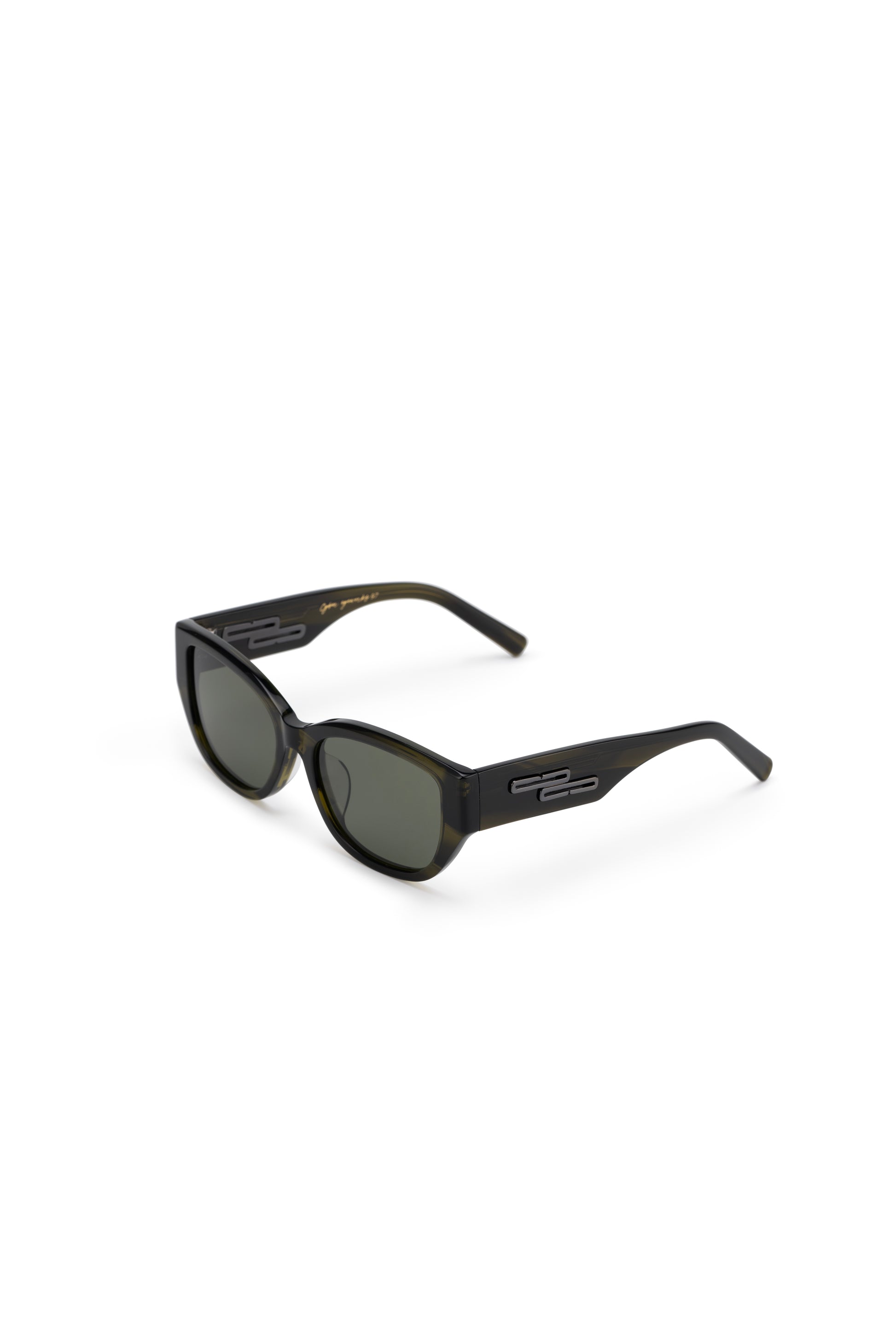 Women with hijab in stylish asian fitting sunglasses. A pair of square-shaped, Cat-eye sunglasses with a full plastic frame.Womens Asian fitting Sunglasses. Stacy in Olive - Green Lens