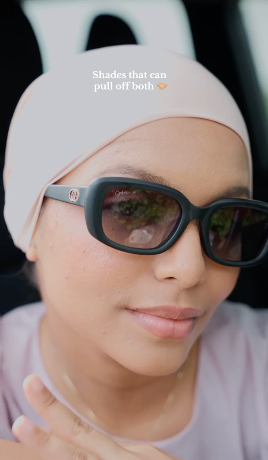 Women with hijab in stylish asian fitting Korean Style Unisex sunglasses. A pair of square-shaped, Cat-eye retro sunglasses with a full plastic frame, .Womens Asian fitting Sunglasses. Icon in Matte - Gradient Lens