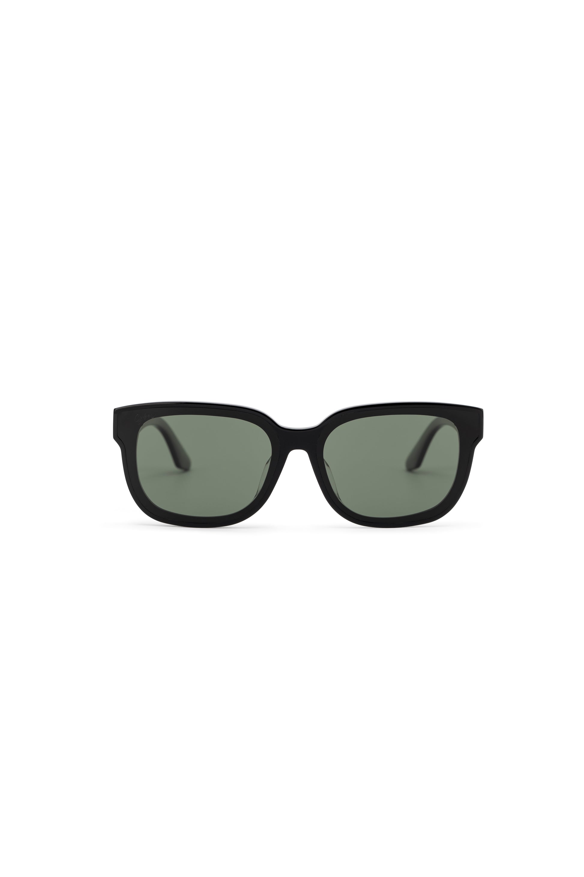 Women with hijab in stylish asian fitting Korean Style Unisex Mens sunglasses. A pair of square-shaped, Cat-eye sunglasses with a full plastic frame, Metal temples.Womens Asian fitting Sunglasses. Han in Olive - Green Lens 