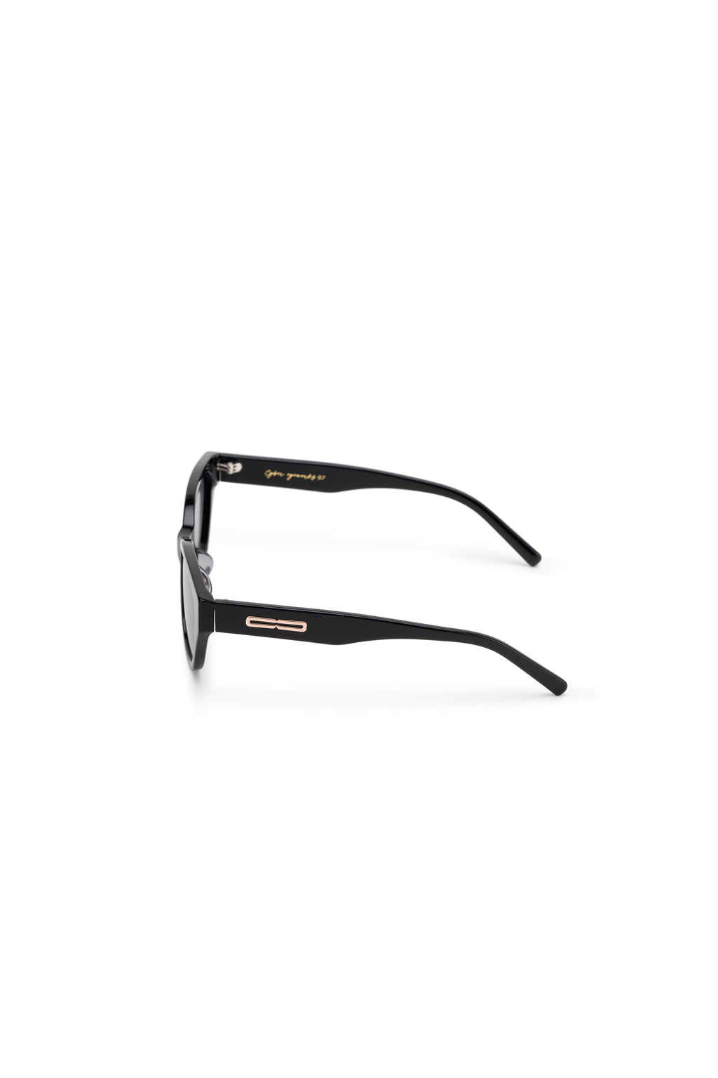 Maya in Black - Gradient Lenses 