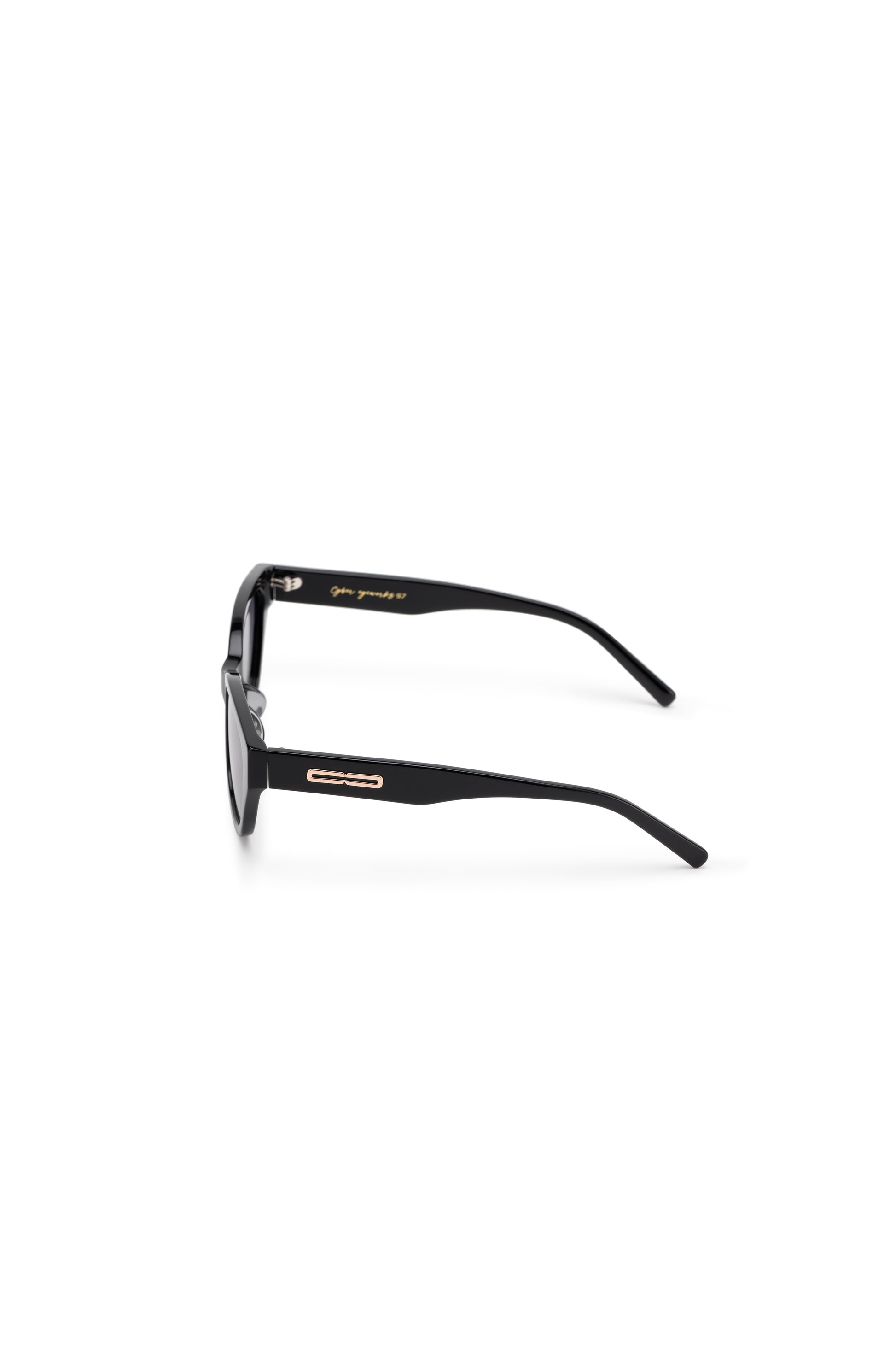Maya in Black - Gradient Lenses 