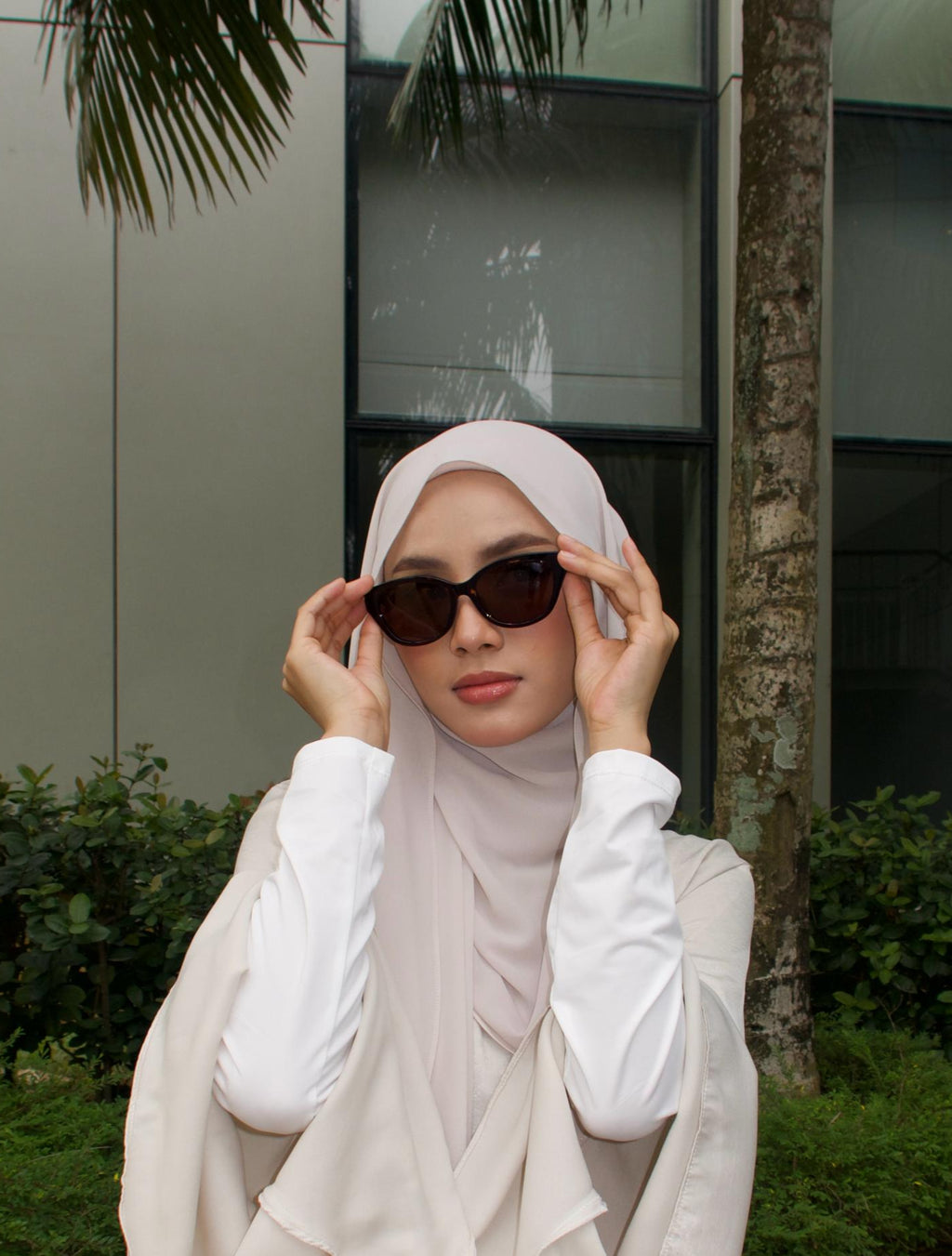 Women in Hijab with Sunglasses .Womens Sunglasses Asian Fit. Tortoise - Brown Lens