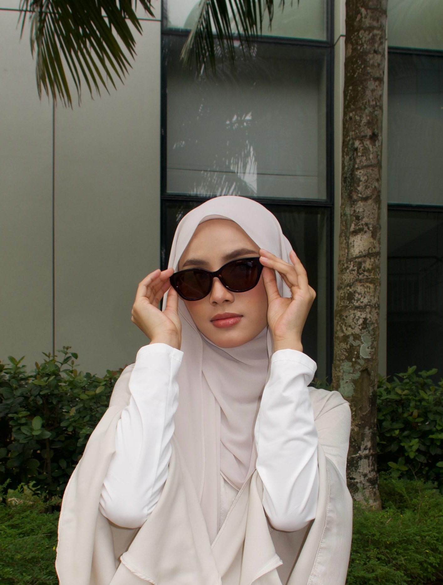 Women in Hijab with Sunglasses .Womens Sunglasses Asian Fit. Tortoise - Brown Lens